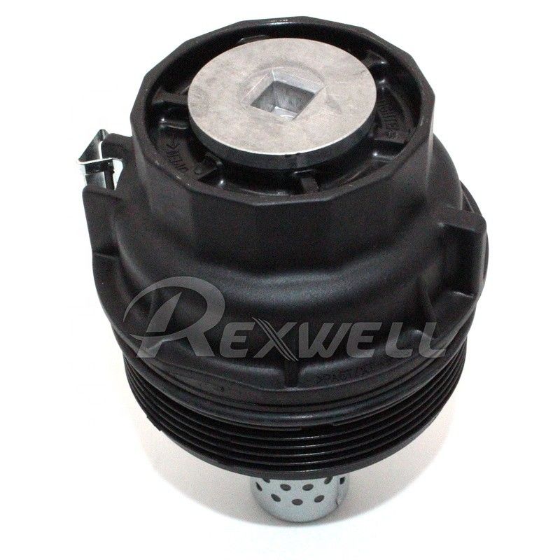 4.6 V8 URJ202 Engine Oil Filter Housing Cover for Toyota Land Cruiser 1UR 15620-38010